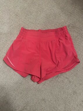 Lululemon Hotty Hot High Waisted 2.5 Inch Shorts
